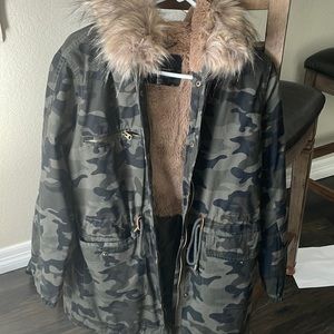 NWOT lucky brand camo fur jacket